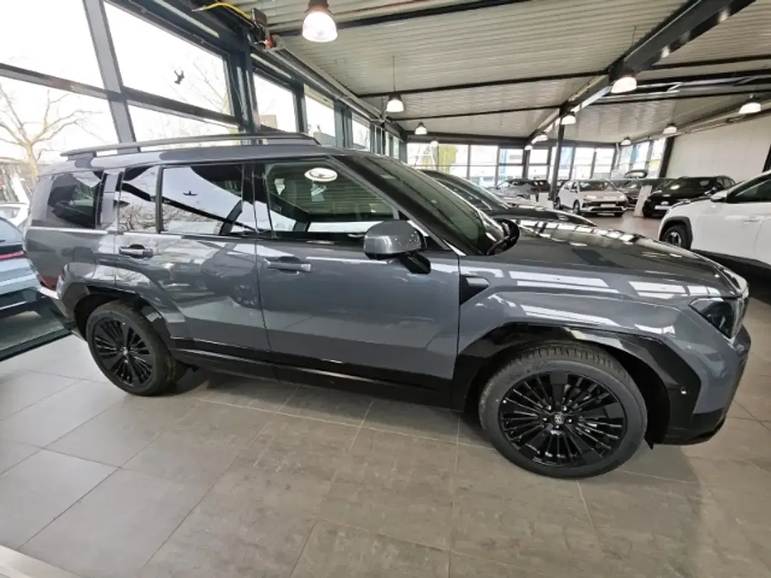 Hyundai SANTA FE - Thumbnail 4