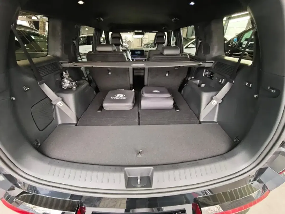 Hyundai SANTA FE - Thumbnail 9