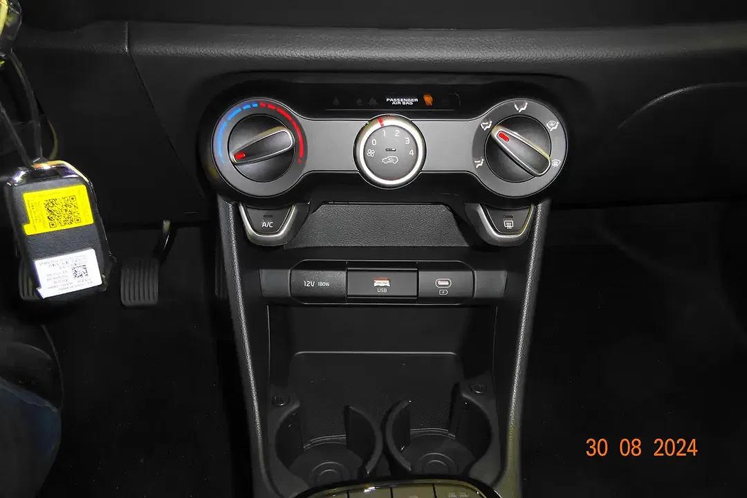 Kia Picanto - Thumbnail 12