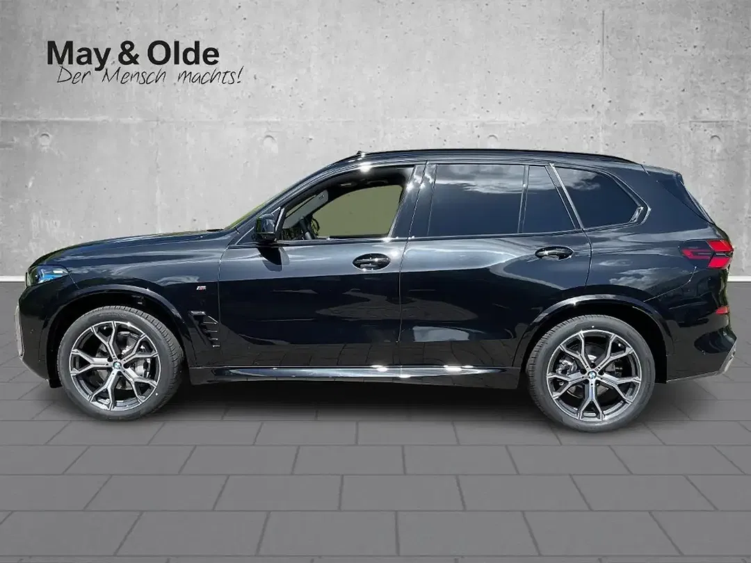 BMW X5 - Thumbnail 2