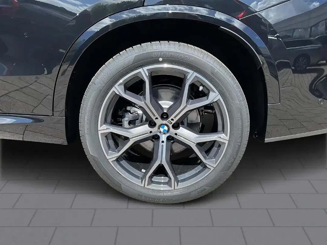 BMW X5 - Thumbnail 6
