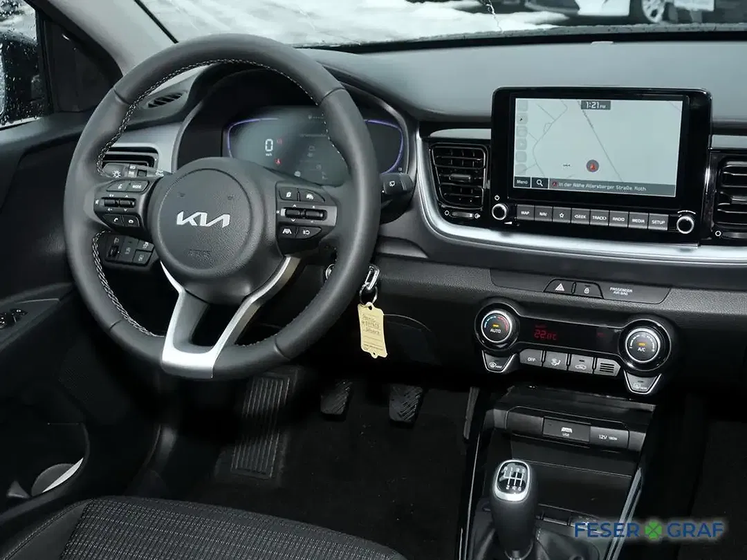 Kia Stonic - Thumbnail 3