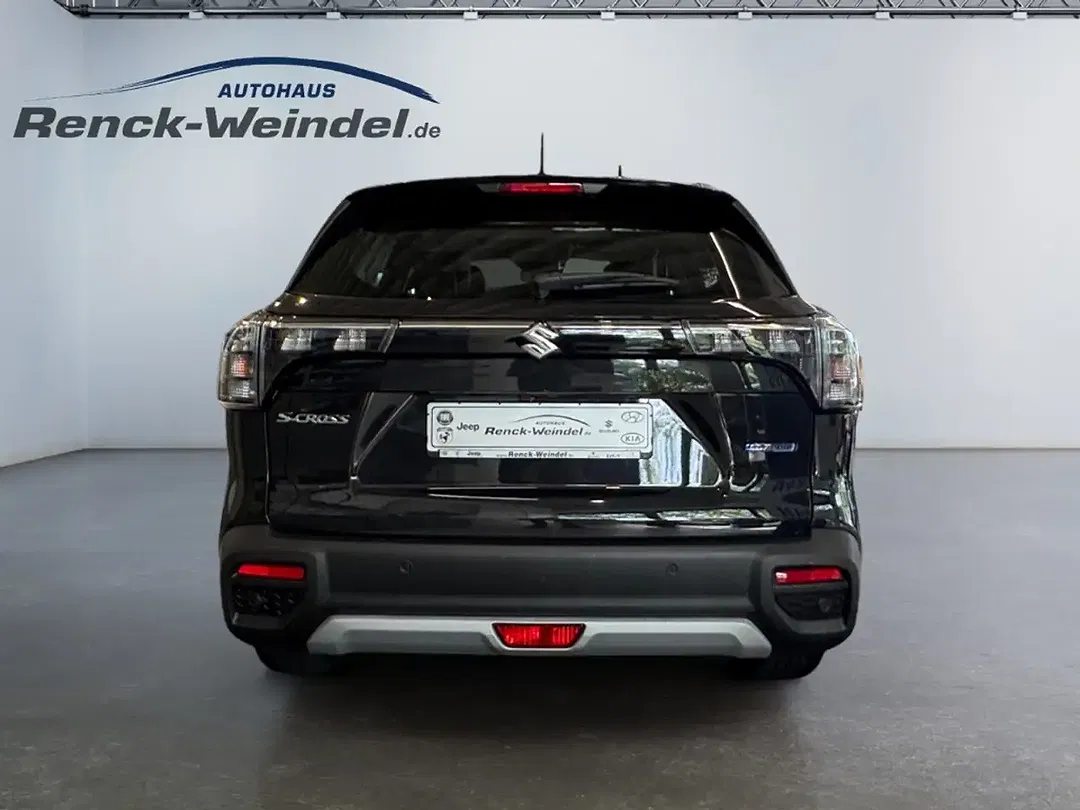 Suzuki SX4 S-Cross - Thumbnail 4