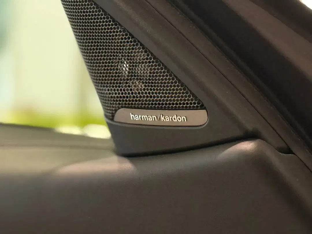 BMW M4 - Thumbnail 13