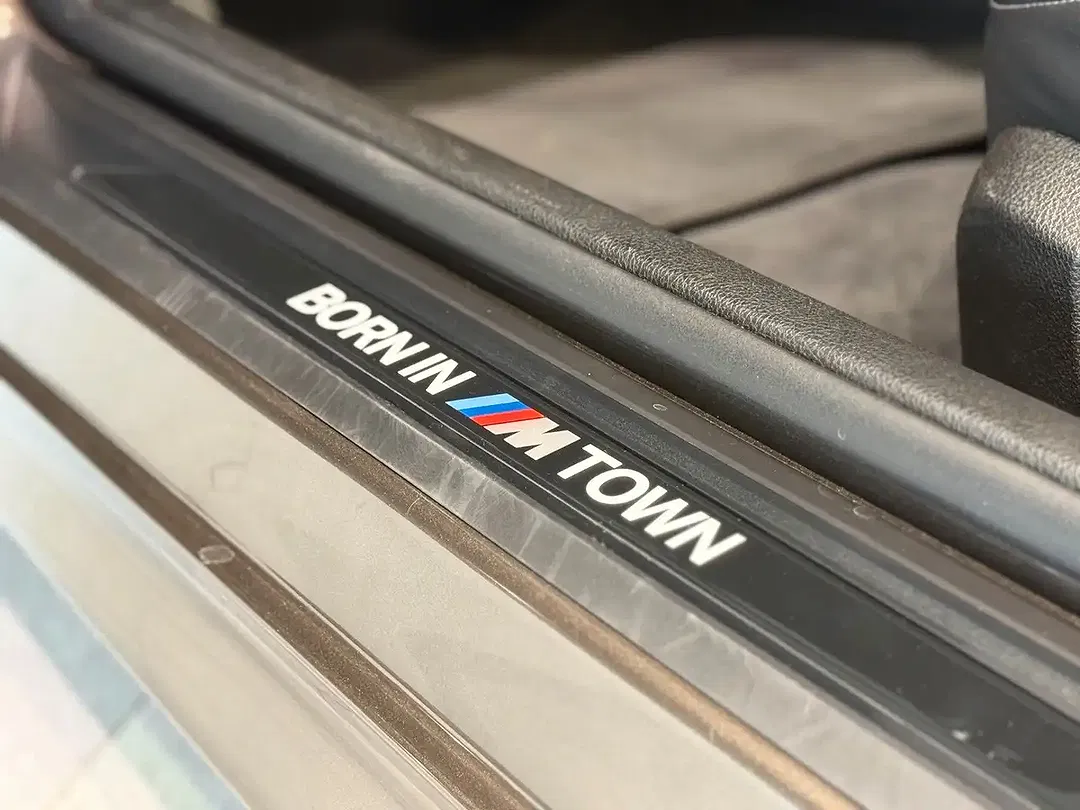 BMW M4 - Thumbnail 14