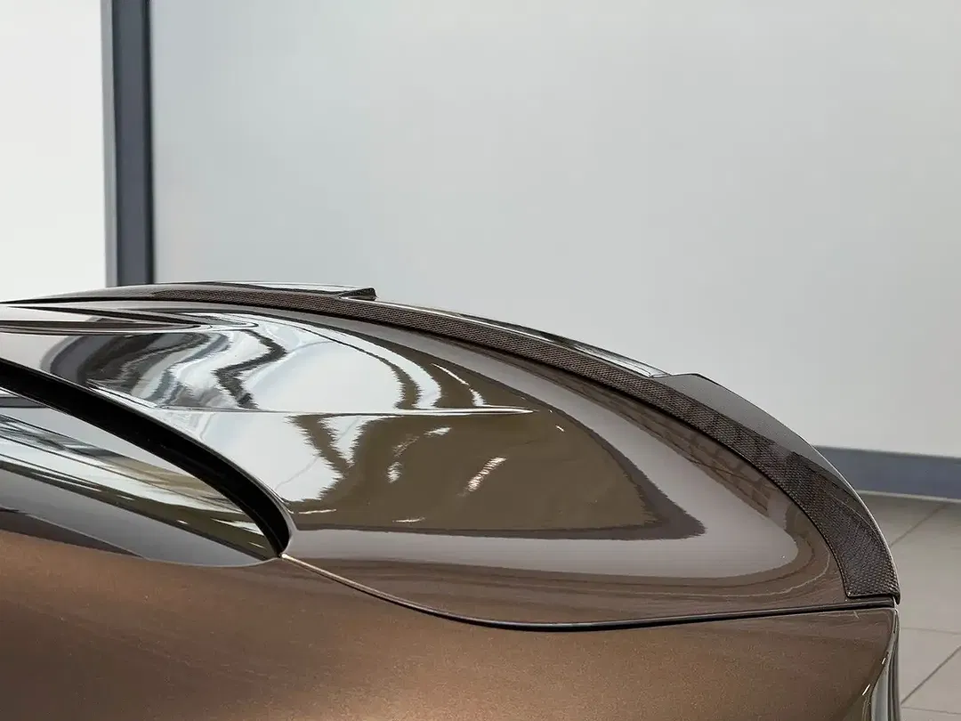 BMW M4 - Thumbnail 4