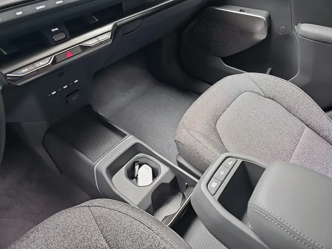 Kia EV2 - Thumbnail 12