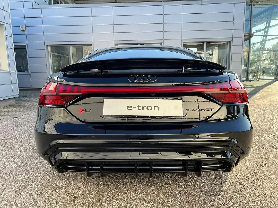 Audi RS e-tron GT - Thumbnail 4