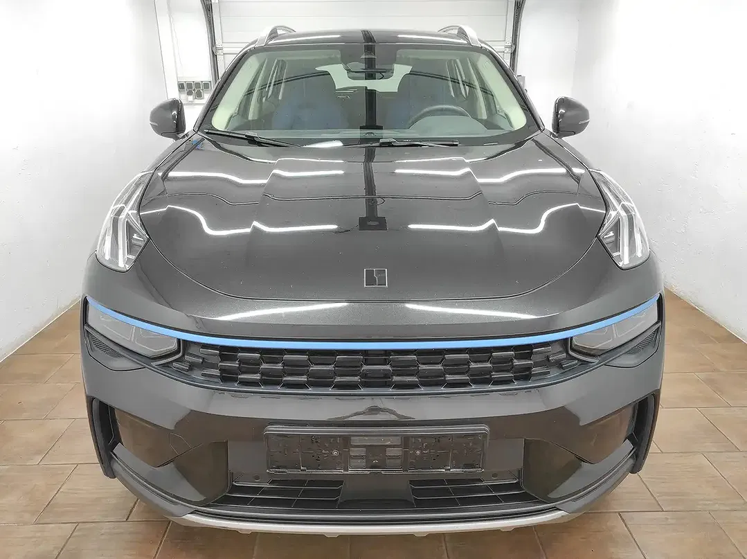 Lynk & Co 01 - Thumbnail 5