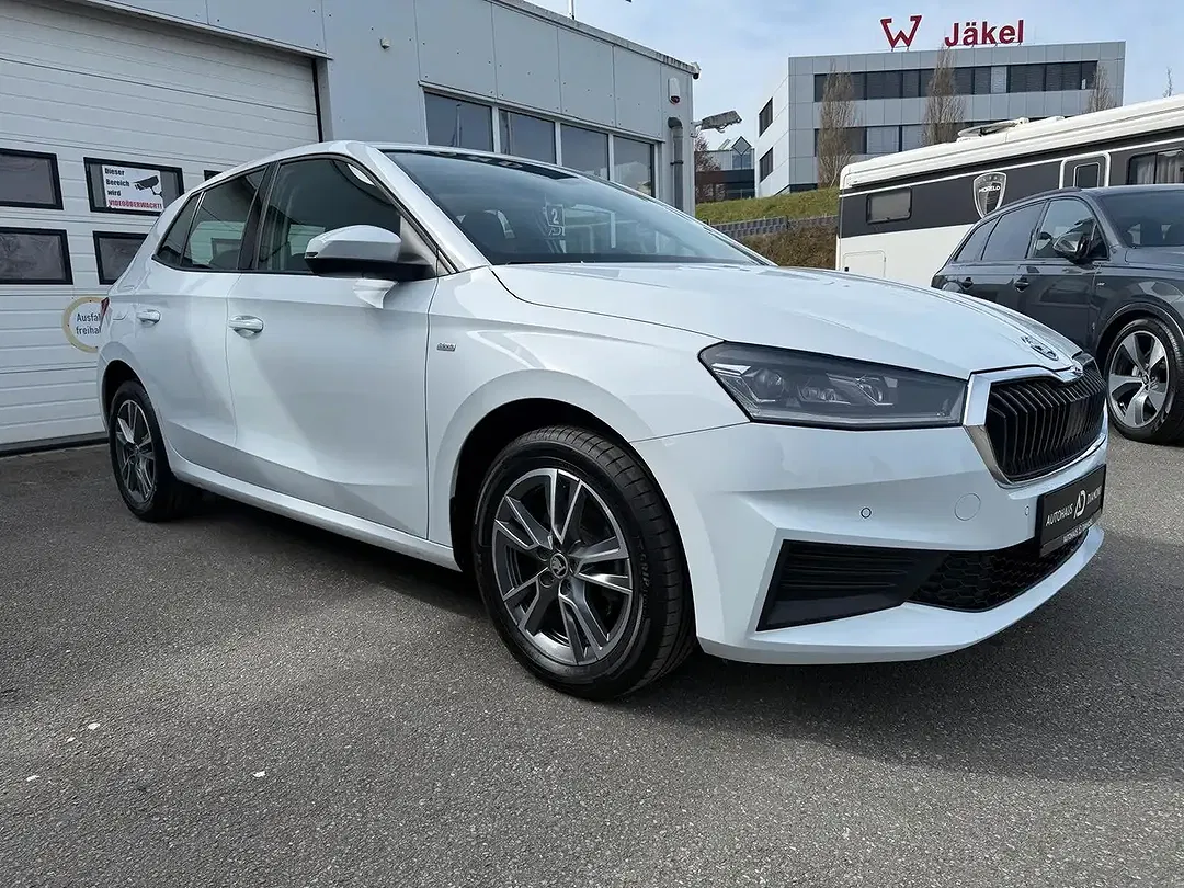 Skoda Fabia - Thumbnail 4