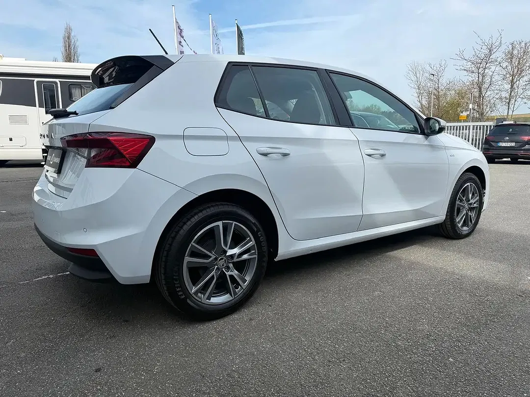 Skoda Fabia - Thumbnail 8