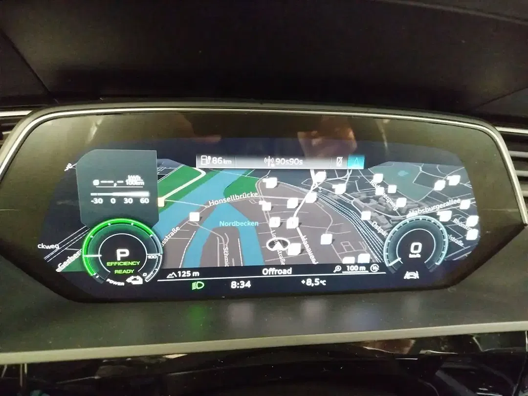 Audi e-tron - Thumbnail 10