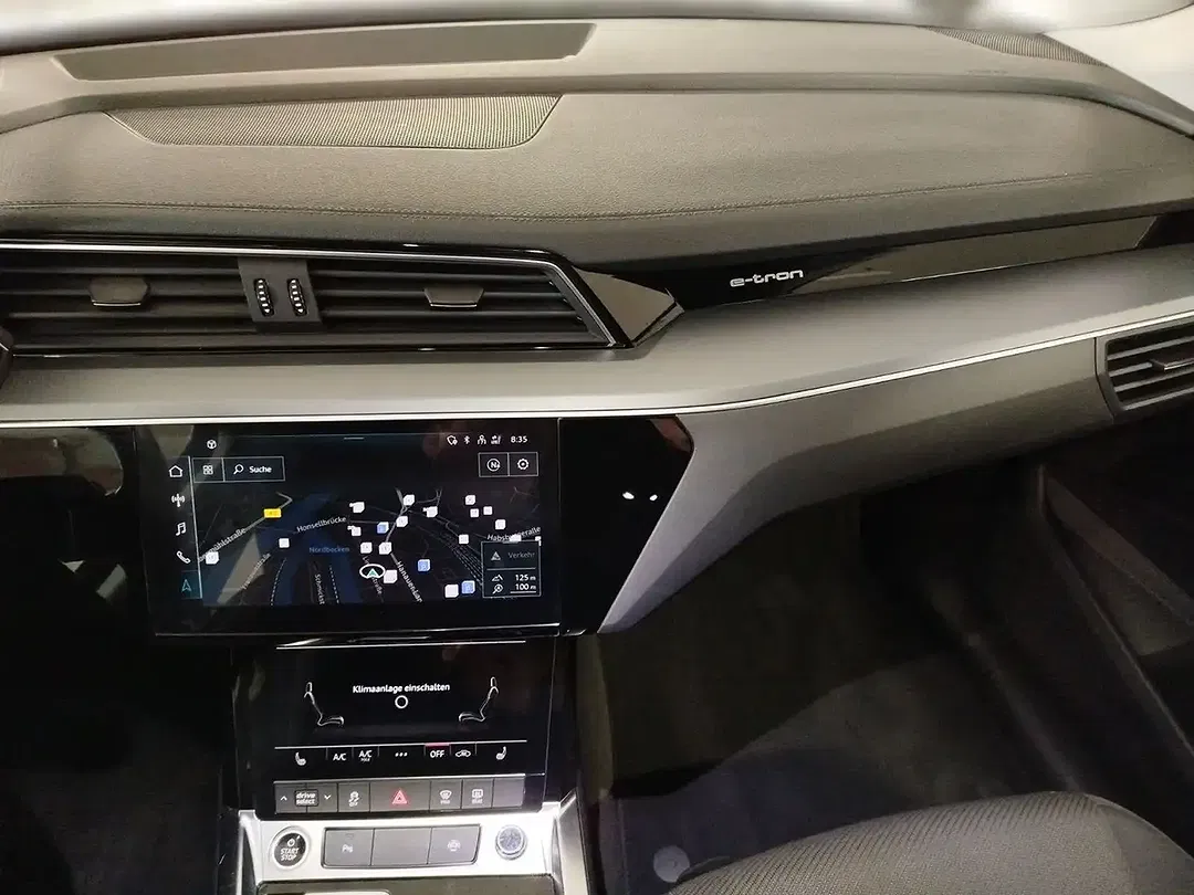 Audi e-tron - Thumbnail 11