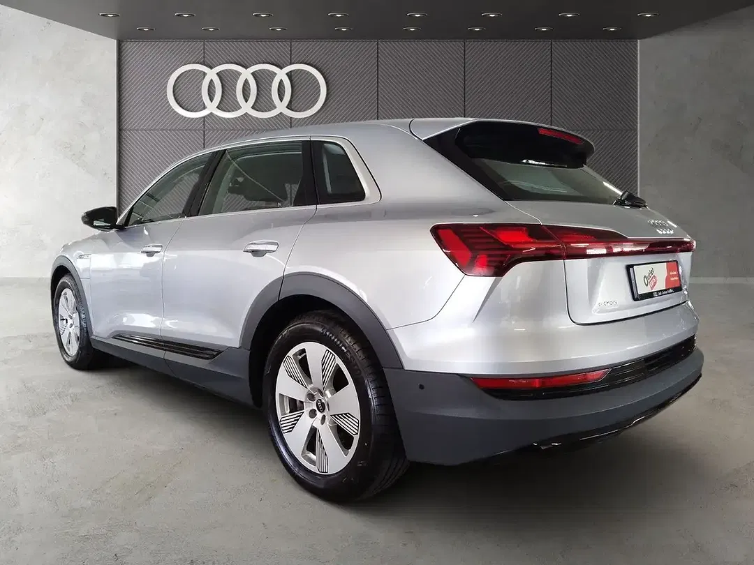 Audi e-tron - Thumbnail 6