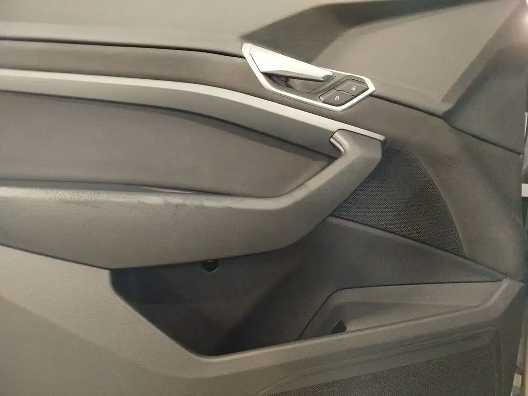 Audi e-tron - Thumbnail 9