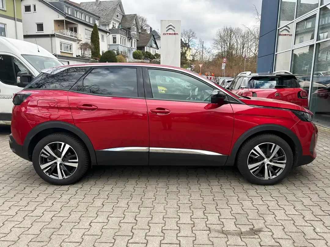 Peugeot 3008 - Thumbnail 4