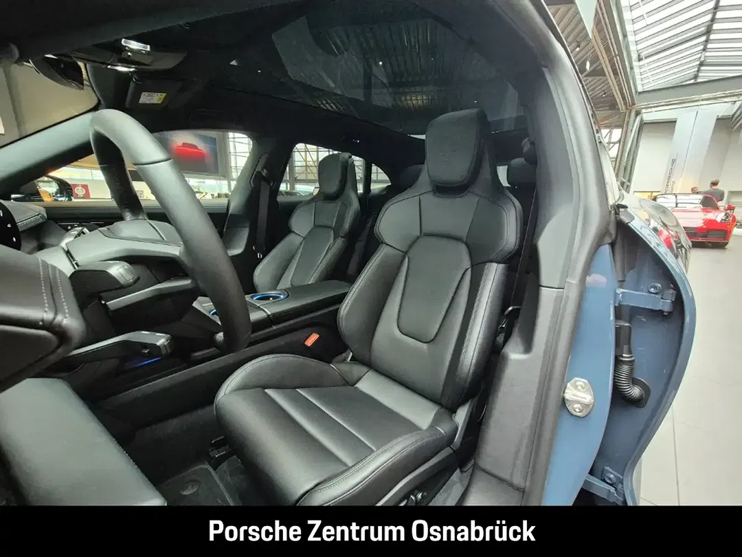 Porsche Taycan - Thumbnail 15