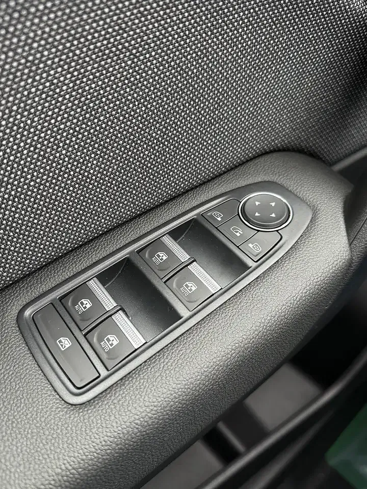 Mitsubishi ASX - Thumbnail 14