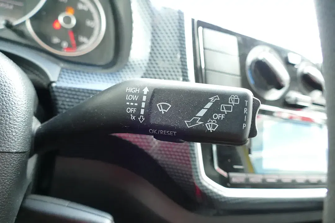 Volkswagen up! - Thumbnail 9