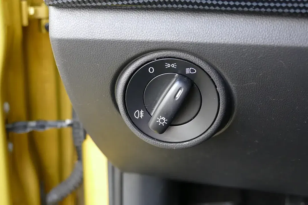 Volkswagen up! - Thumbnail 14