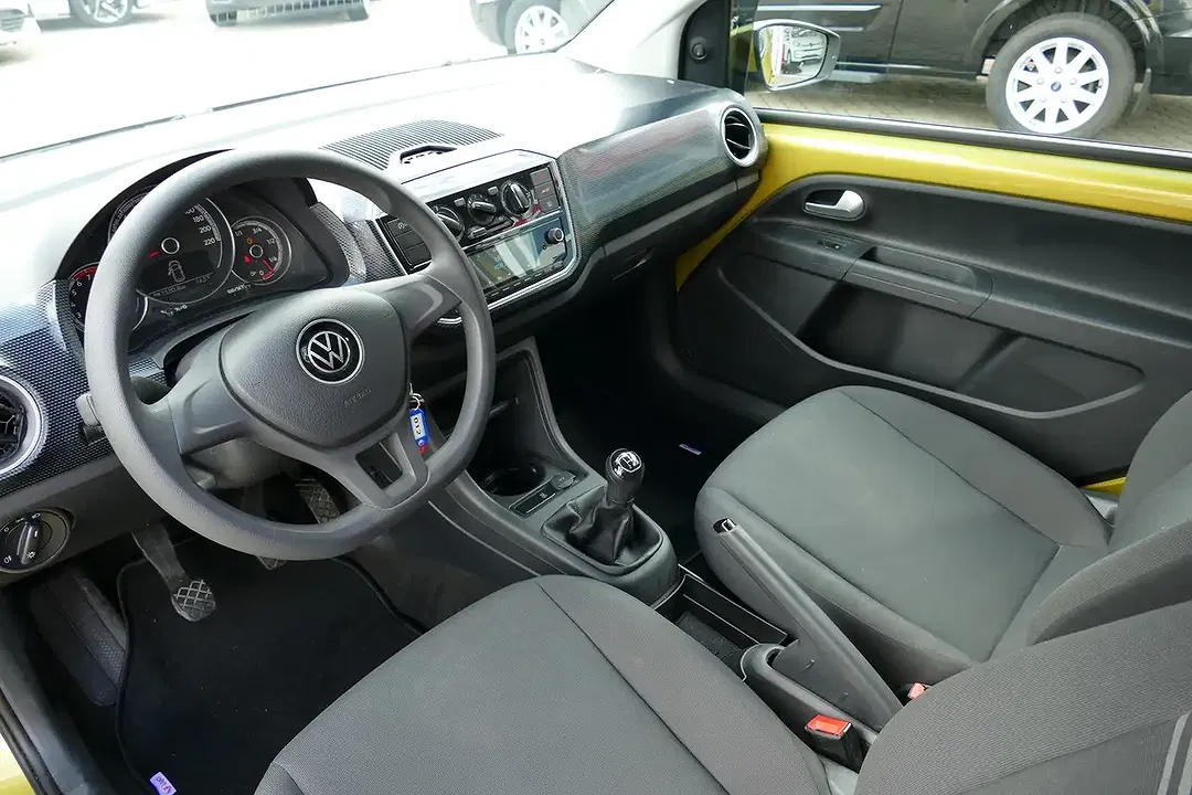 Volkswagen up! - Thumbnail 7