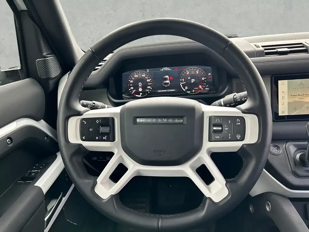 Land Rover Defender - Thumbnail 11