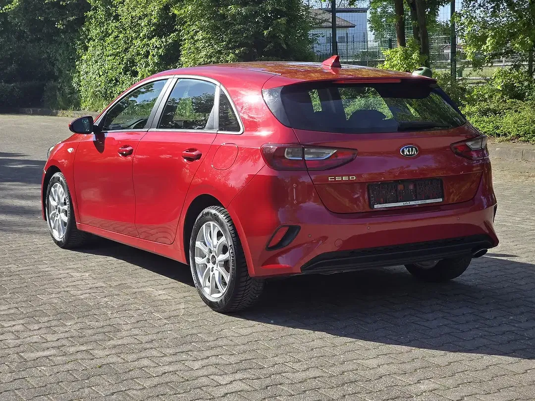 Kia Ceed / cee'd - Thumbnail 4