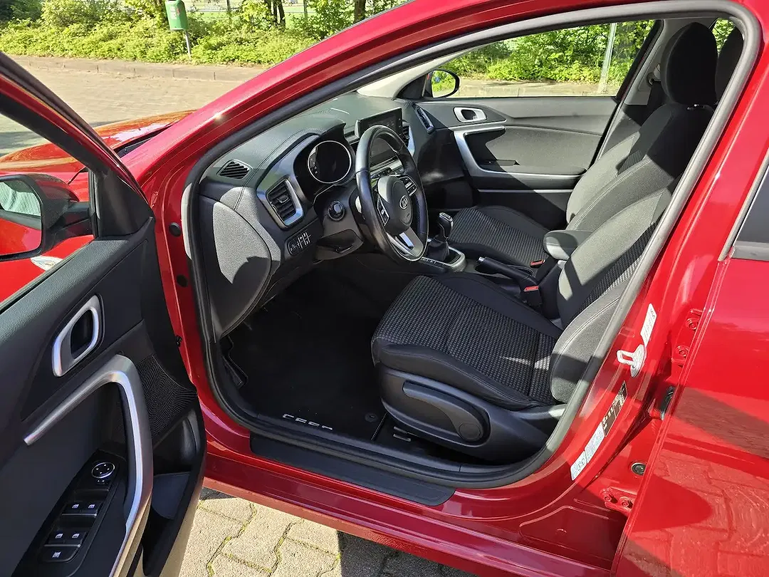 Kia Ceed / cee'd - Thumbnail 8