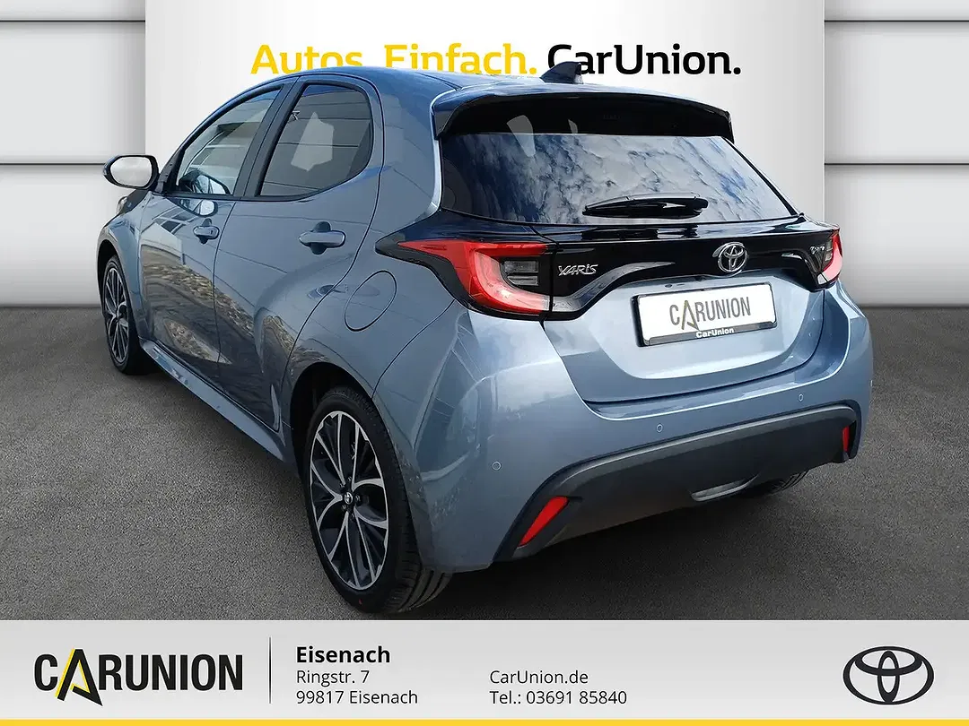 Toyota Yaris - Thumbnail 6