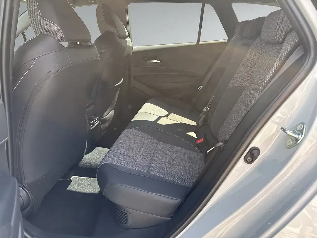 Toyota Corolla - Thumbnail 12