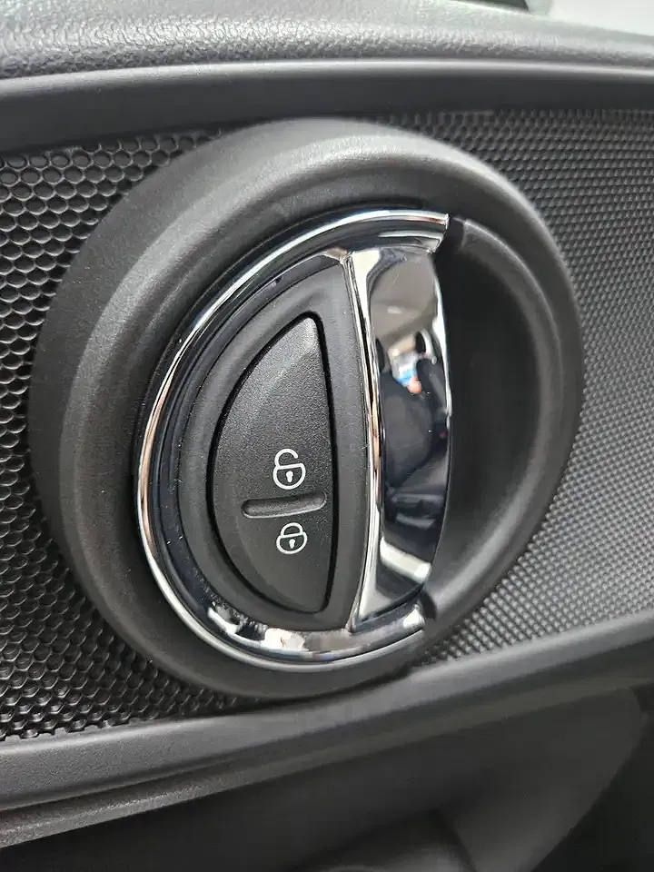 MINI Cooper Clubman - Thumbnail 14