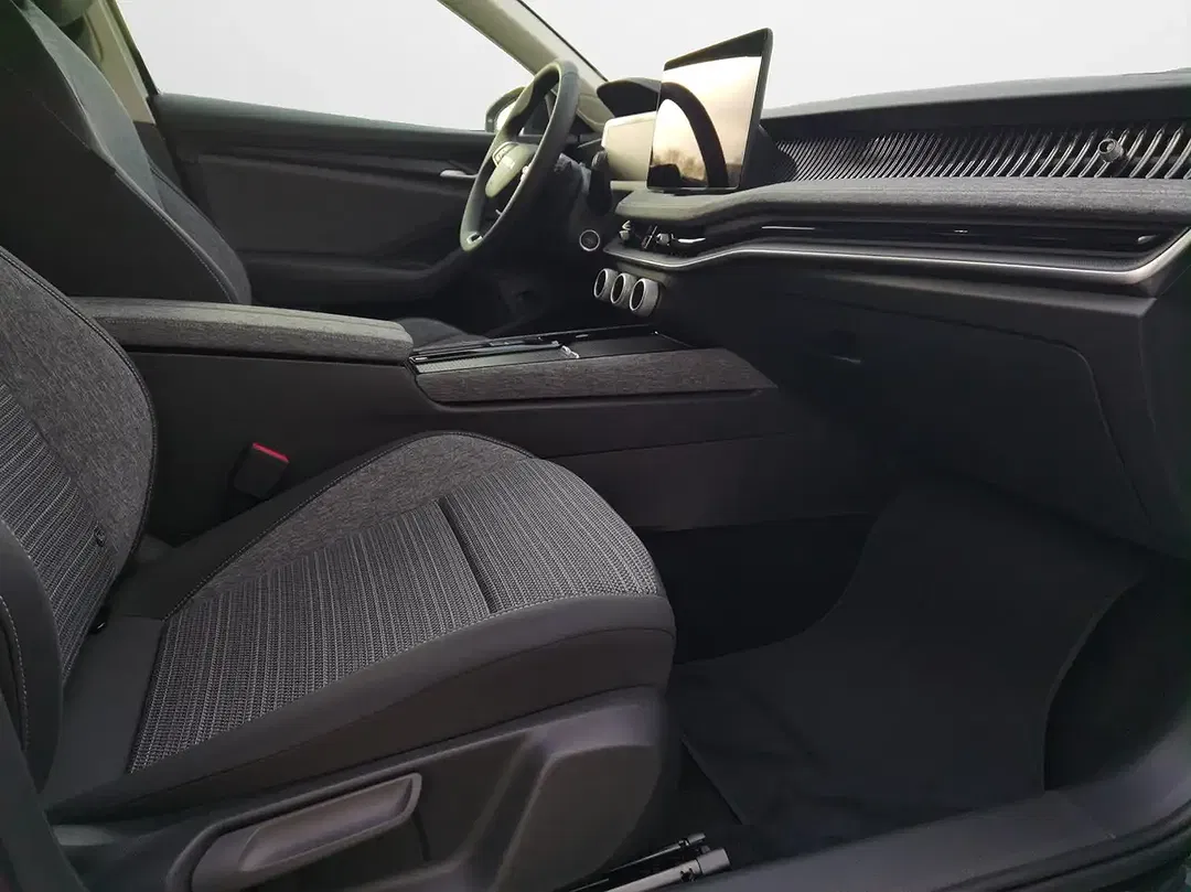 Skoda Superb - Thumbnail 12