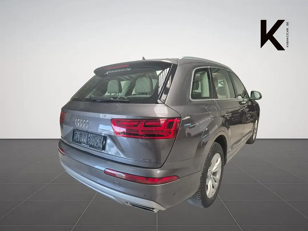 Audi Q7 - Thumbnail 7