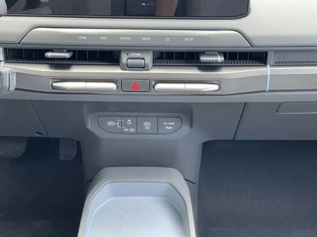 Kia EV3 - Thumbnail 12