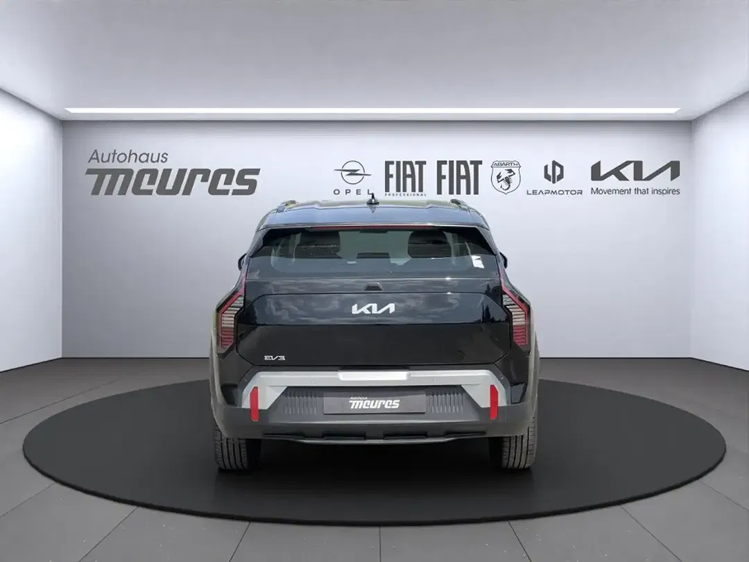Kia EV3 - Thumbnail 3