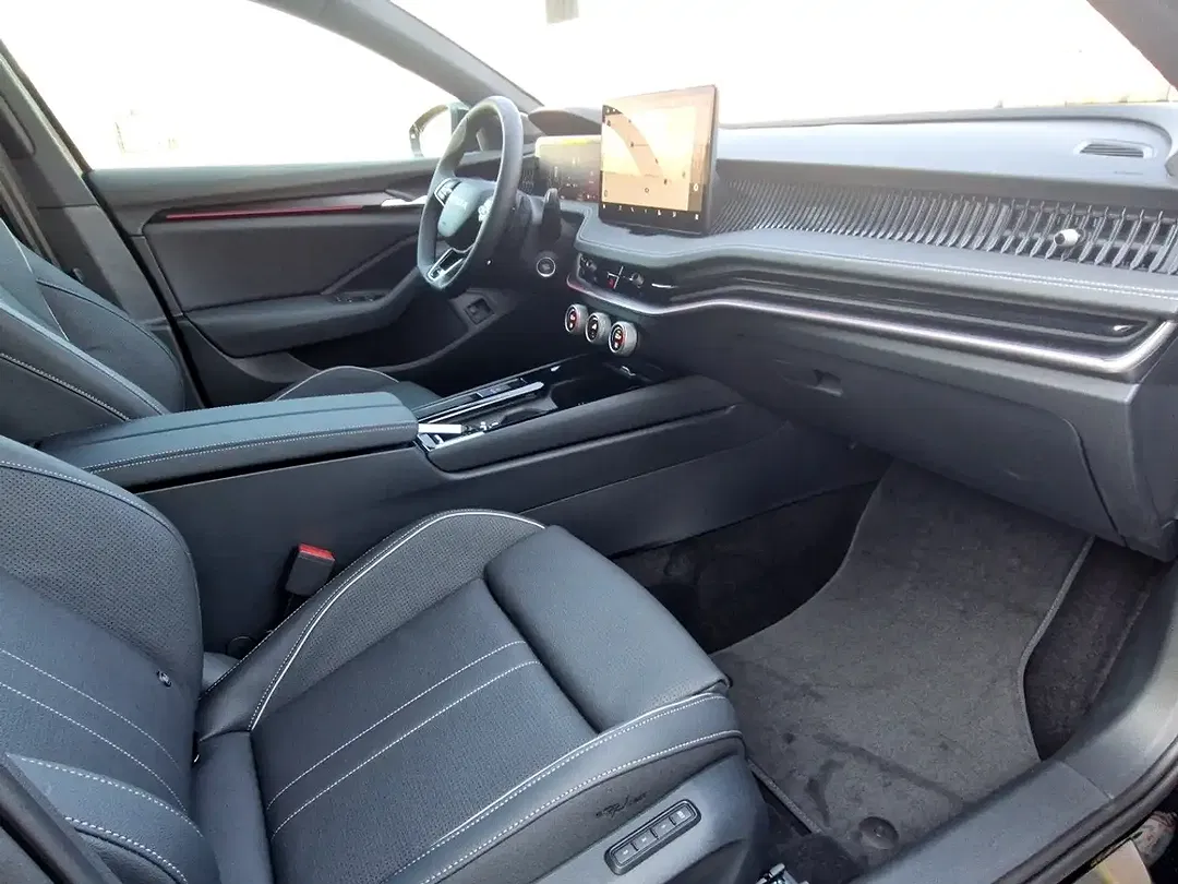 Skoda Superb - Thumbnail 8