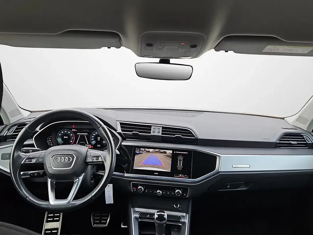 Audi Q3 - Thumbnail 8