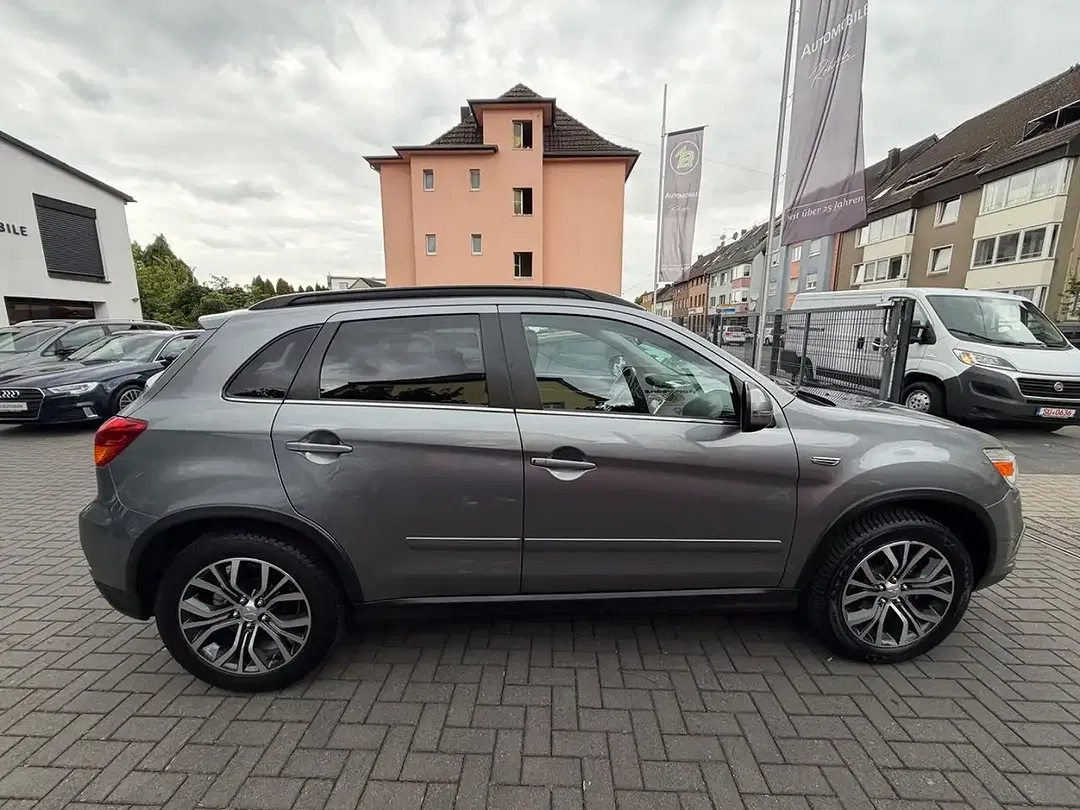Mitsubishi ASX - Thumbnail 8