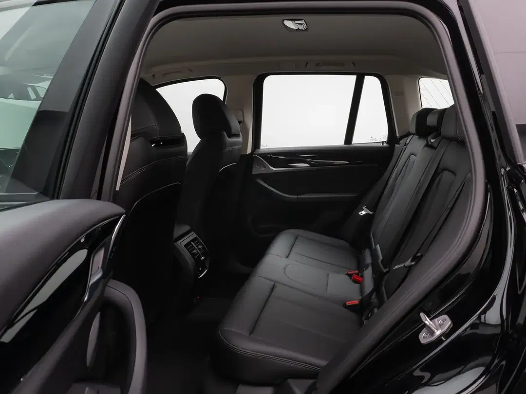 BMW X3 - Thumbnail 24
