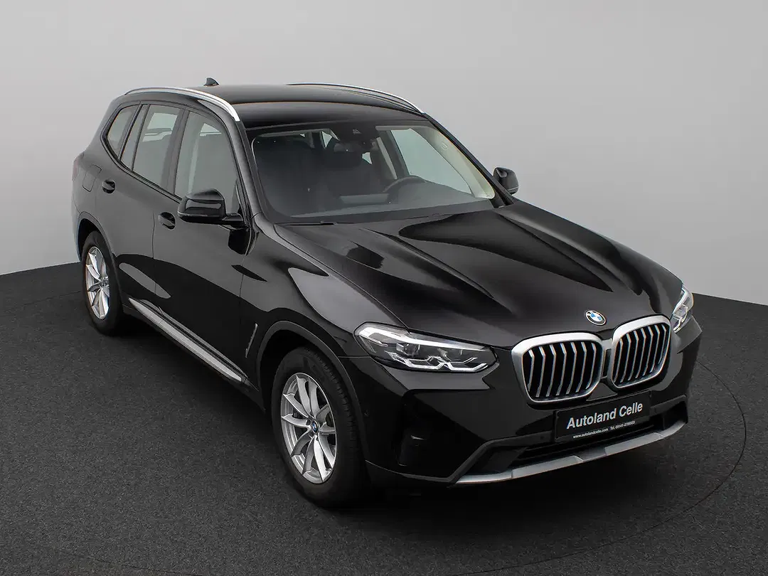 BMW X3 - Thumbnail 2