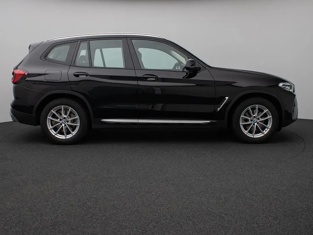 BMW X3 - Thumbnail 4