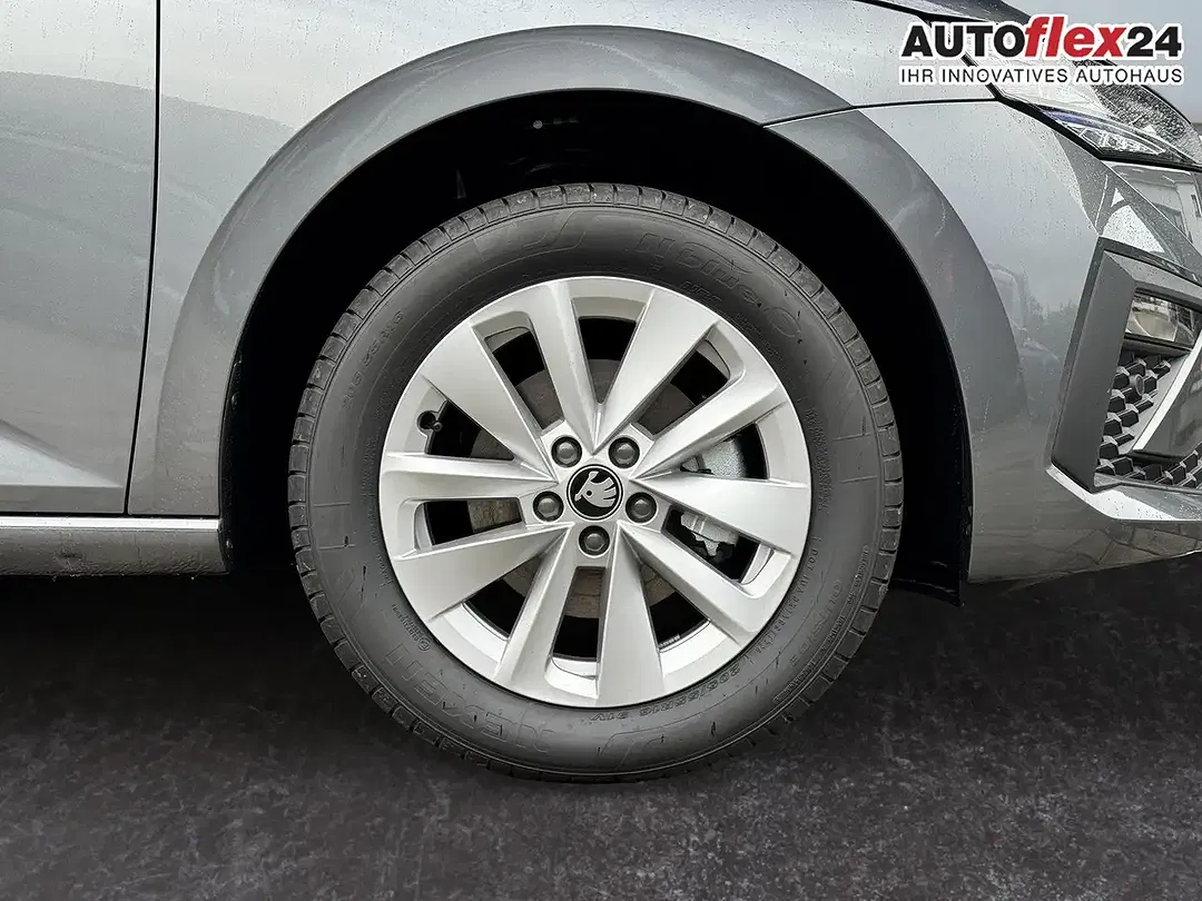 Skoda Scala - Thumbnail 10