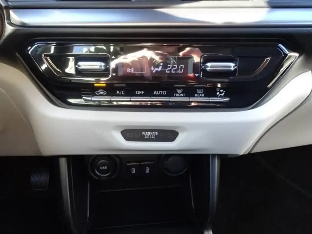 Suzuki Swift - Thumbnail 12