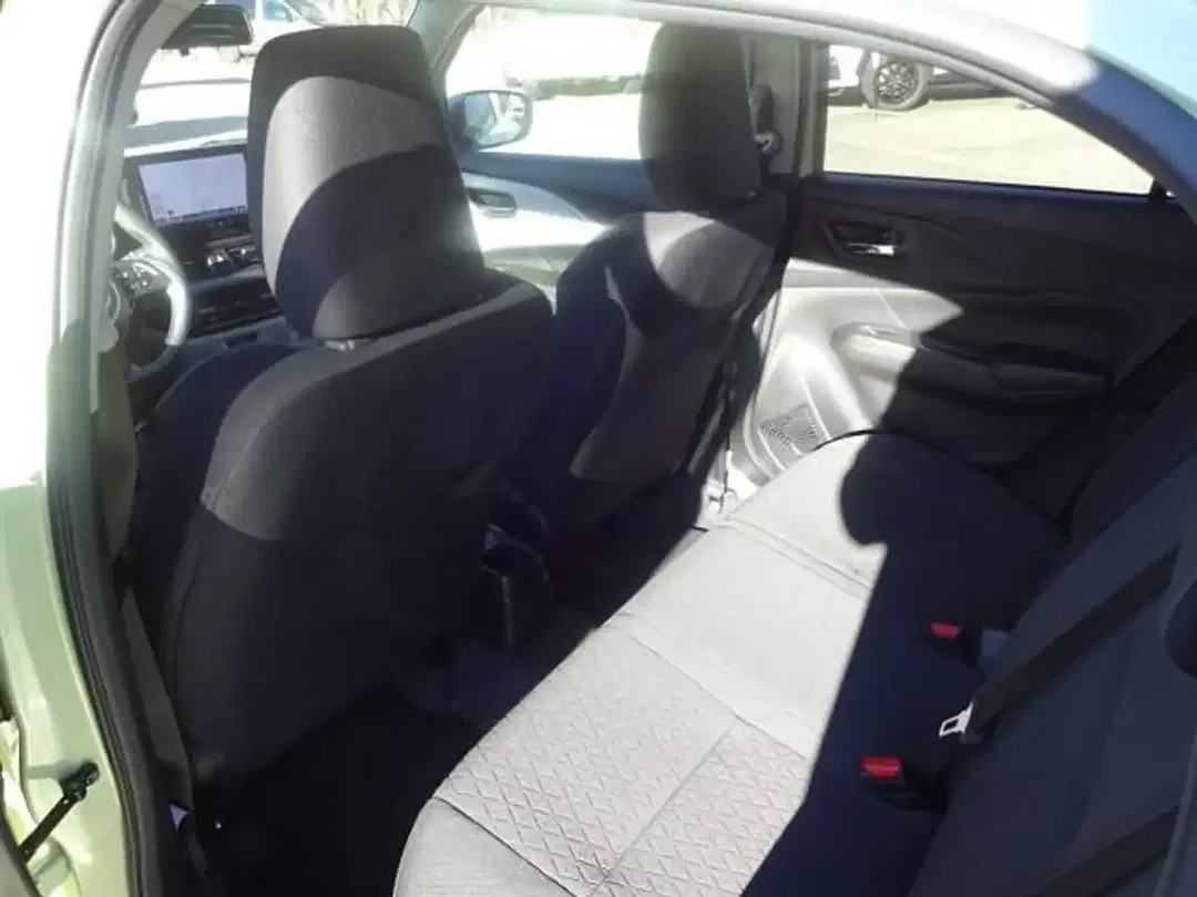 Suzuki Swift - Thumbnail 13