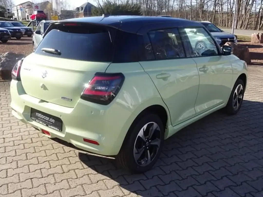 Suzuki Swift - Thumbnail 2