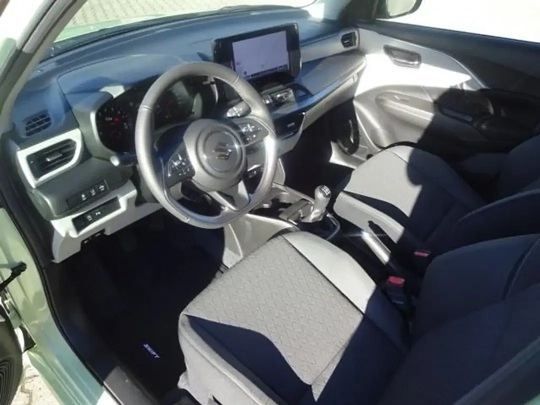 Suzuki Swift - Thumbnail 8