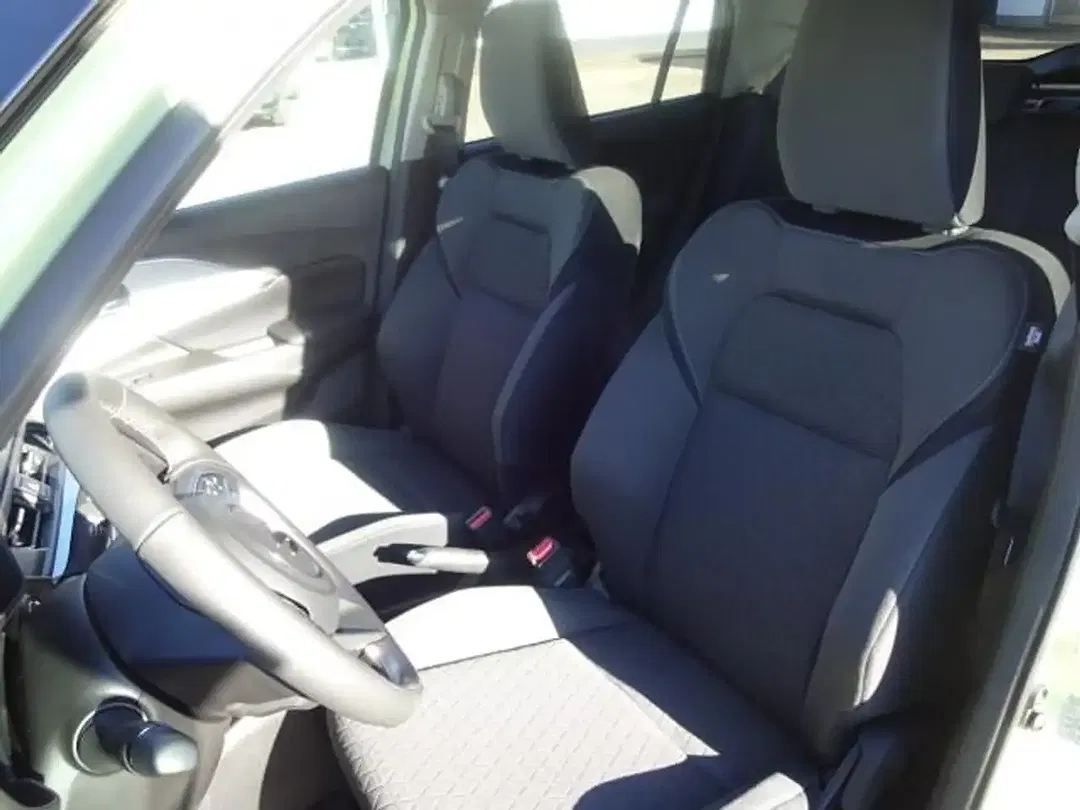 Suzuki Swift - Thumbnail 9