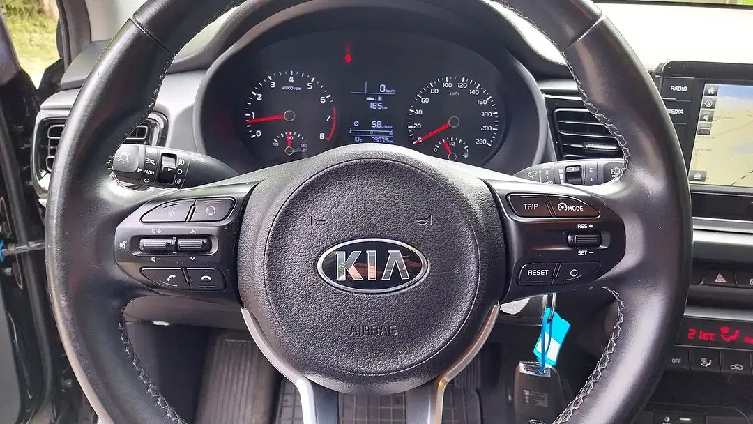 Kia Rio - Thumbnail 15