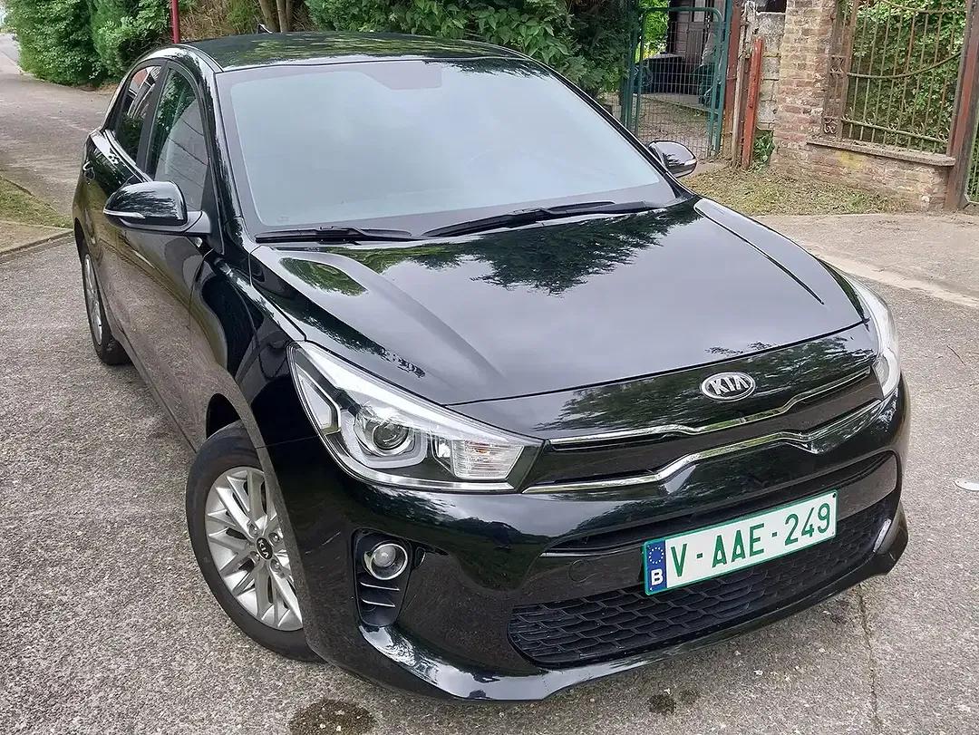 Kia Rio - Thumbnail 2