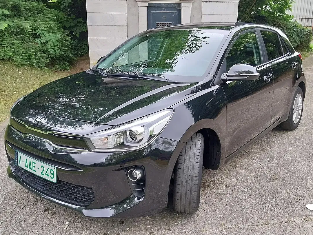 Kia Rio - Thumbnail 4